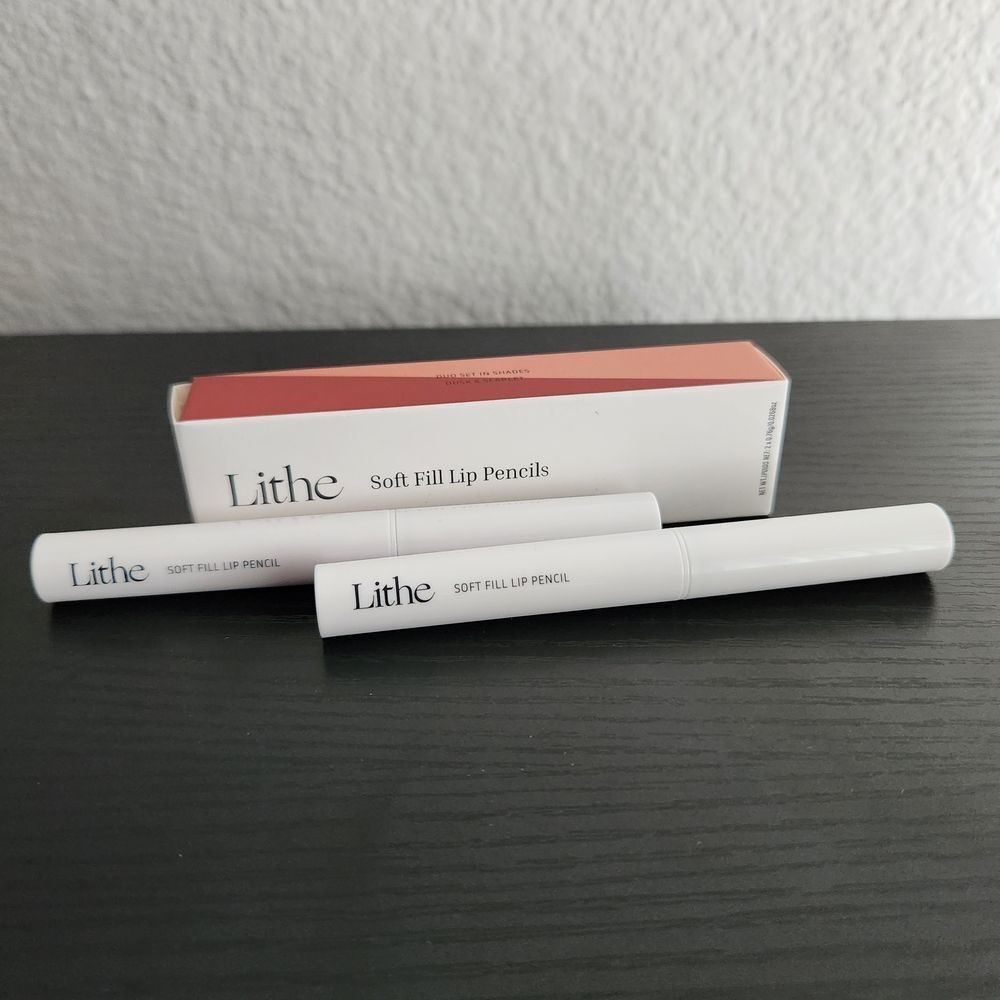 Lithe Soft Fill Lip Pencil Duo Shades Dusk and Scarlet NIB